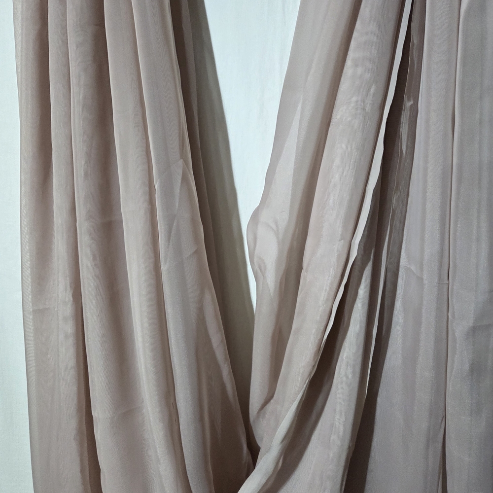 Window Scarf - Picture 2 of 3